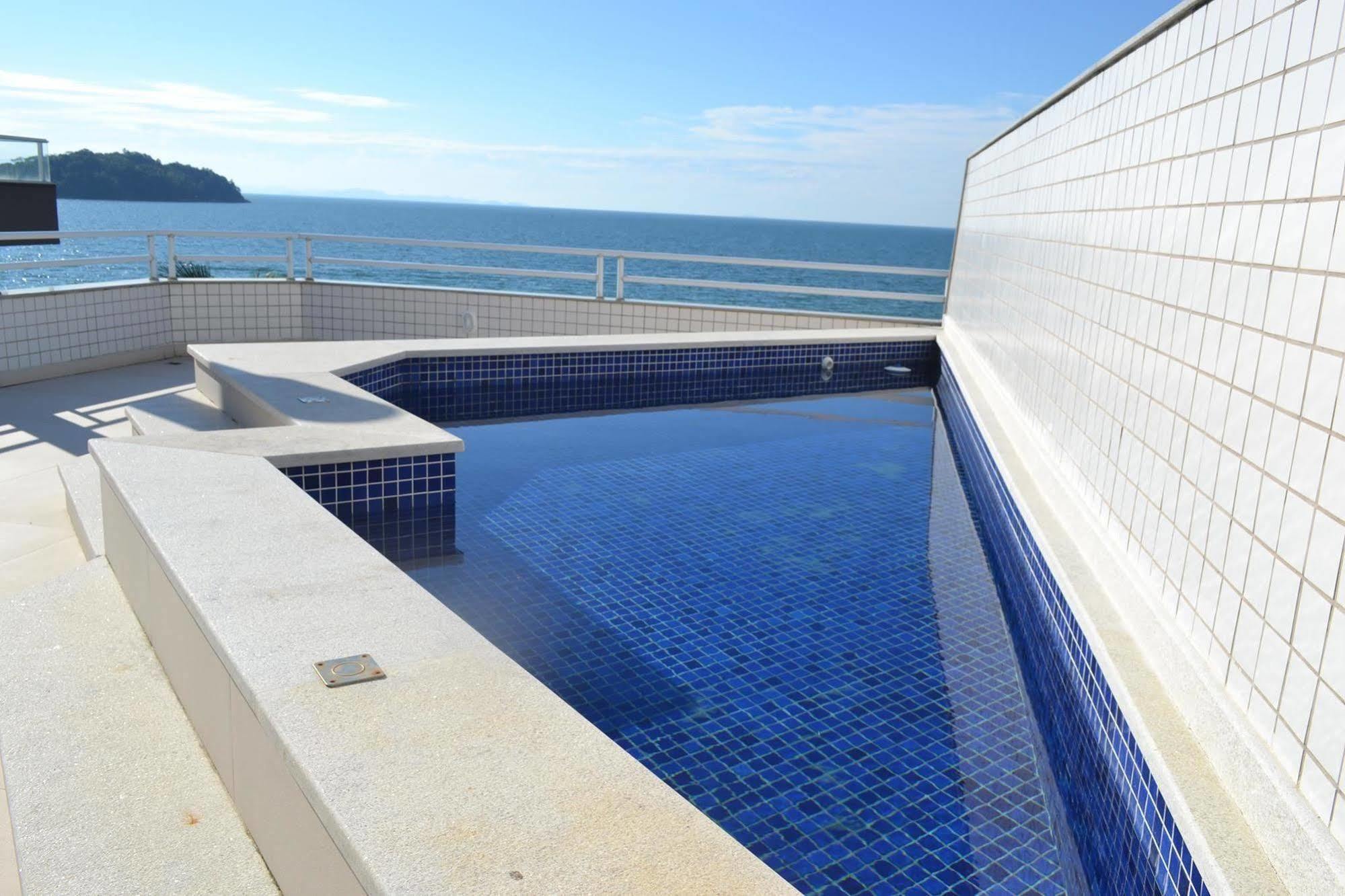Apartamento de 3 dormitorios - Ático